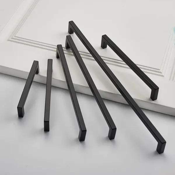 Hardwify 5-inch matte black square cabinet handle 02